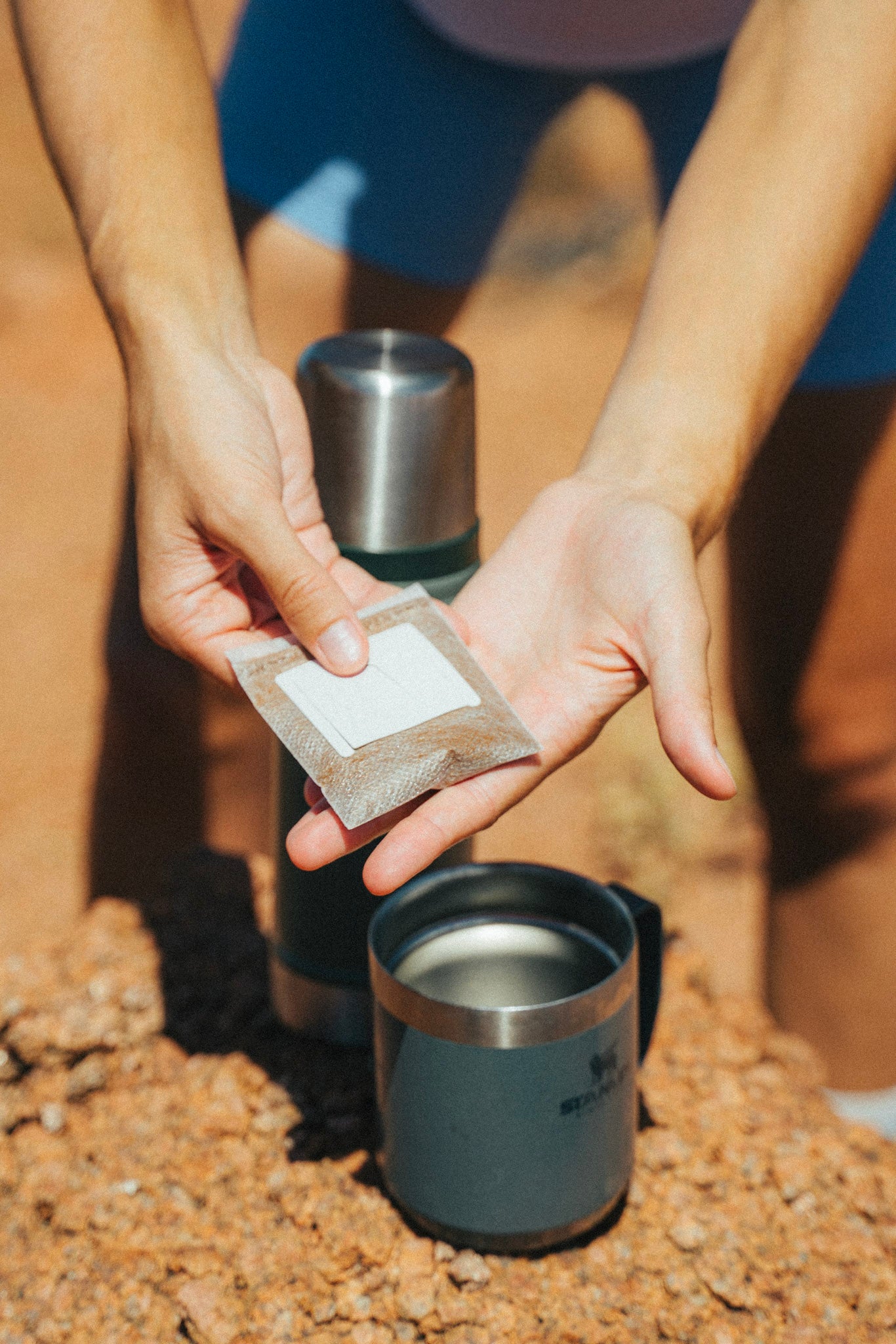 Comment preparer un drip bag cafe sans machine ?